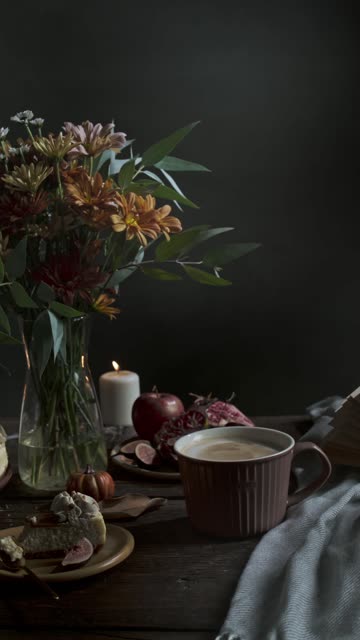 Autumn-Inspired Table Setting.