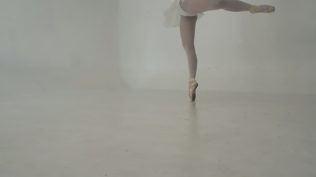 Ballerina dancing - Free Stock Video