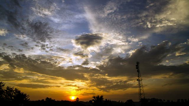 Zooming towards the sunset.