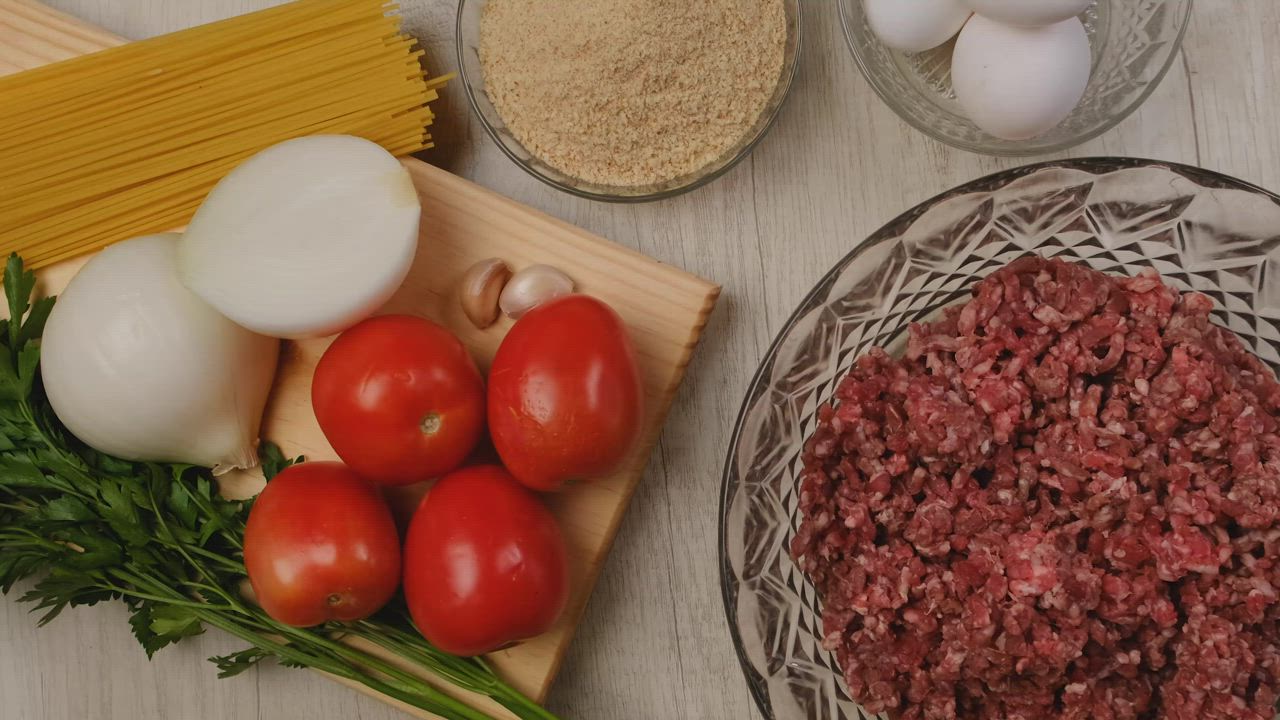 Ingredients for preparing meat balls - Free Stock Video