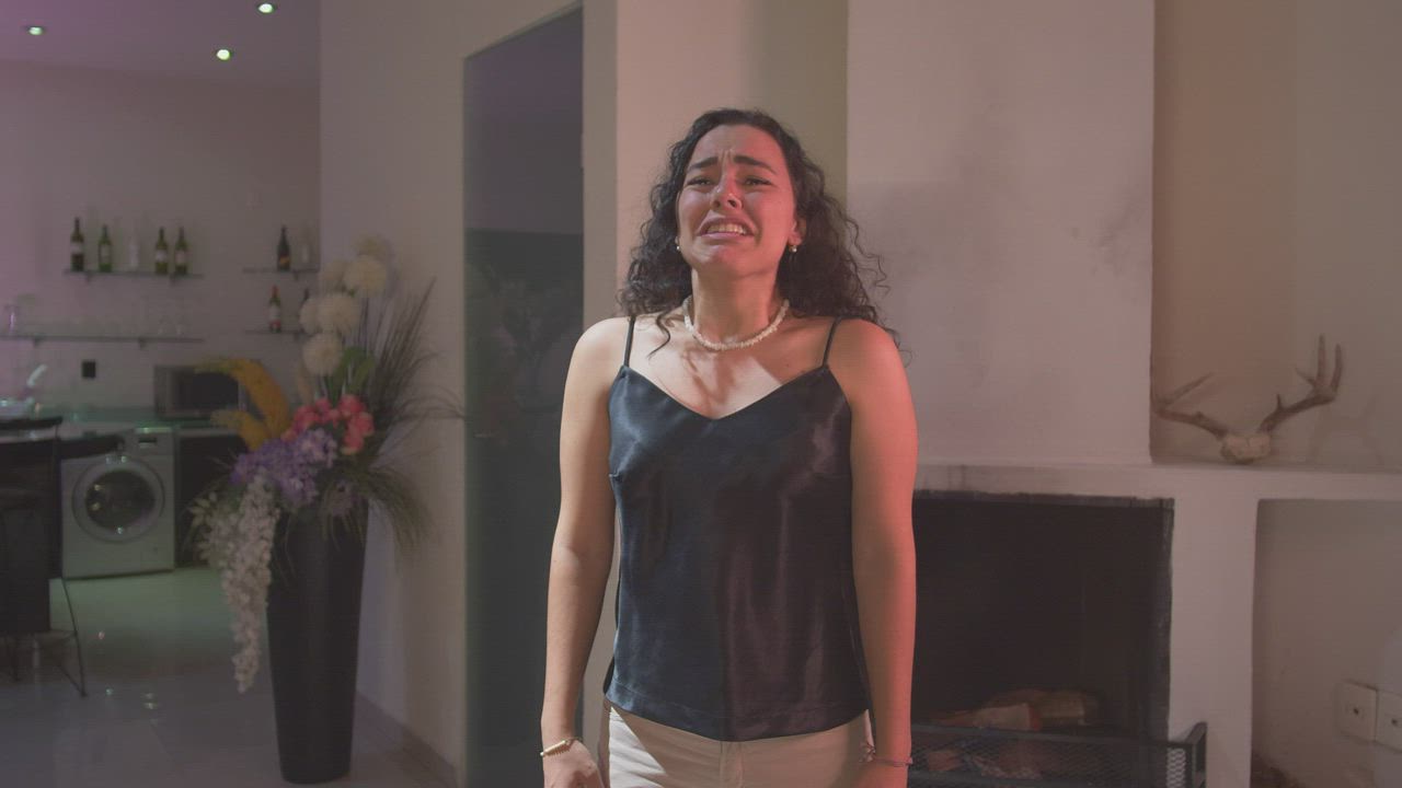 Girl crying and screaming heartbroken - Free Stock Video