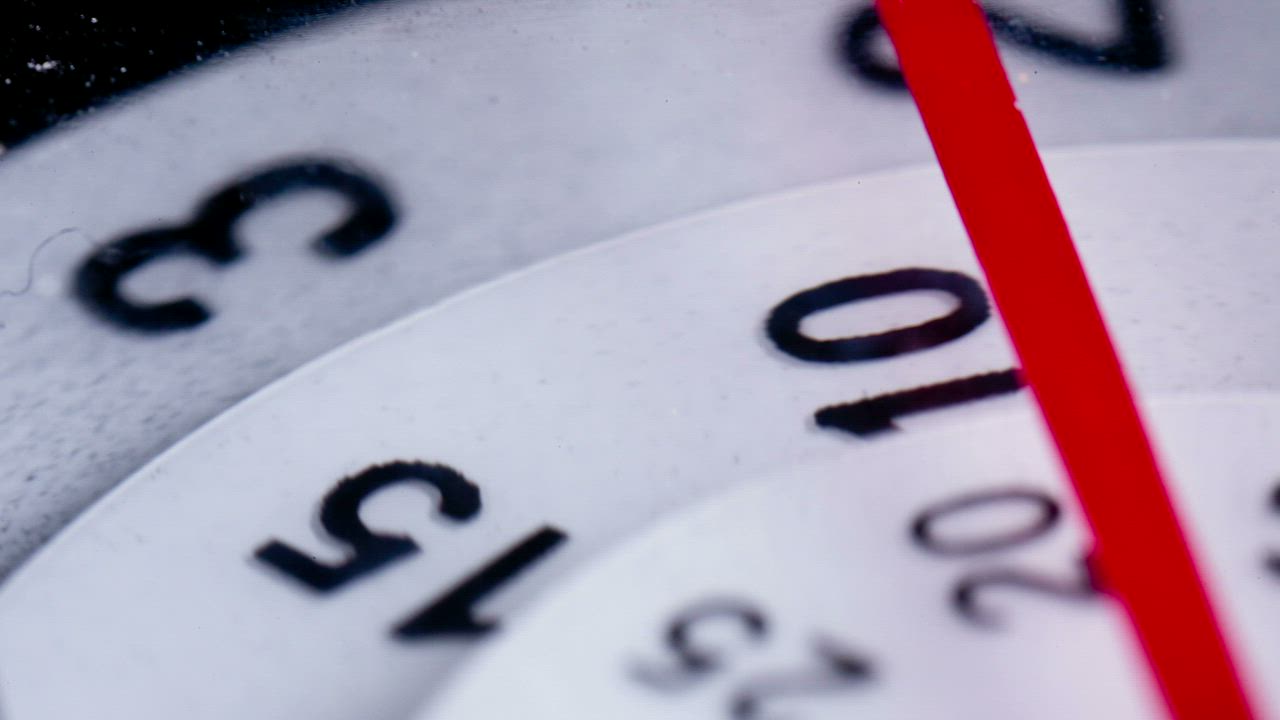 Disk clock - Free Stock Video