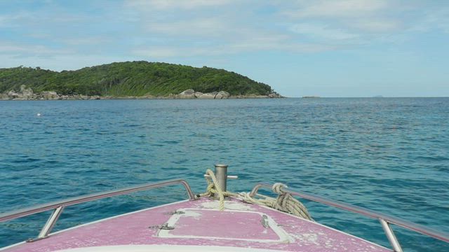 Boat moving with the tide.