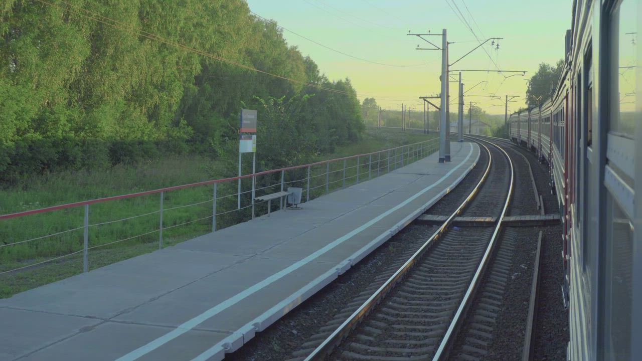 Train view in slow motion - Free Stock Video